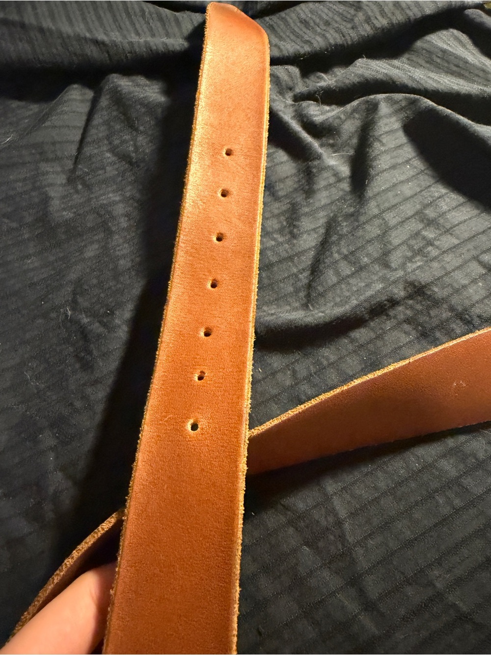 Gucci Suede Belt in Cognac with Gold Double-G Buckle - Picture 13 of 15